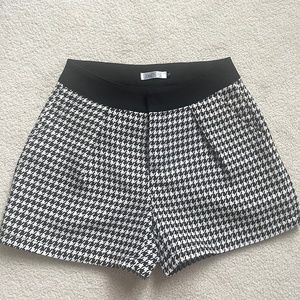 Houndstooth Shorts by Jennifer Lopez